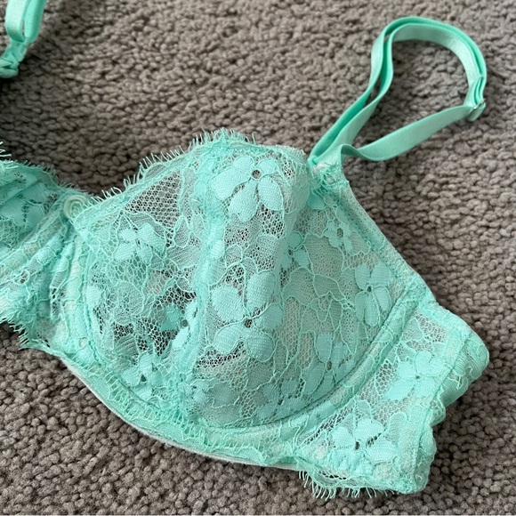 Victoria’s Secret Dream Angels Unlined Bra - Picture 3 of 7